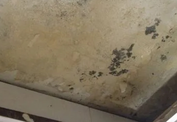 海林阳台漏水维修公司分享下海林卫生间渗水维修需要注意哪些问题。